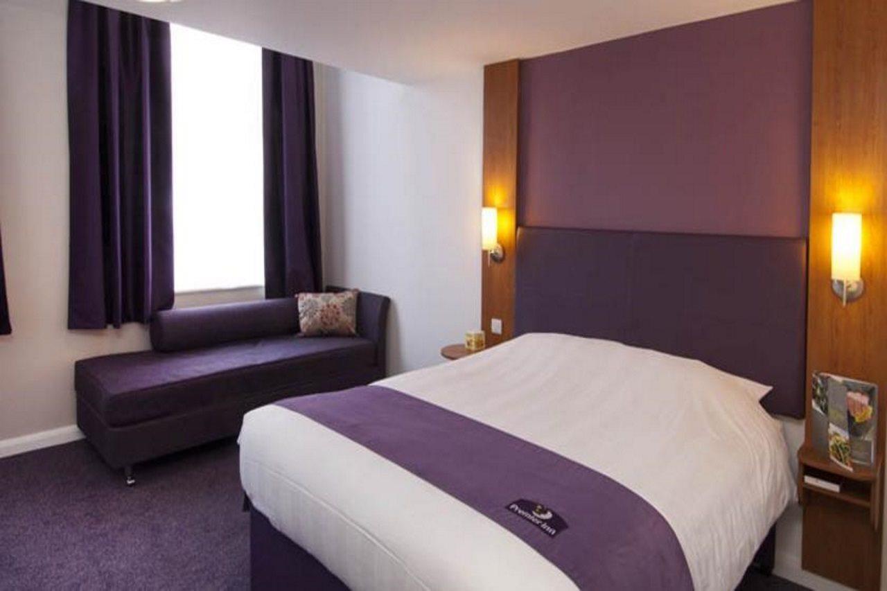 Premier Inn Haydock Park/M6 J23 Warrington Bagian luar foto